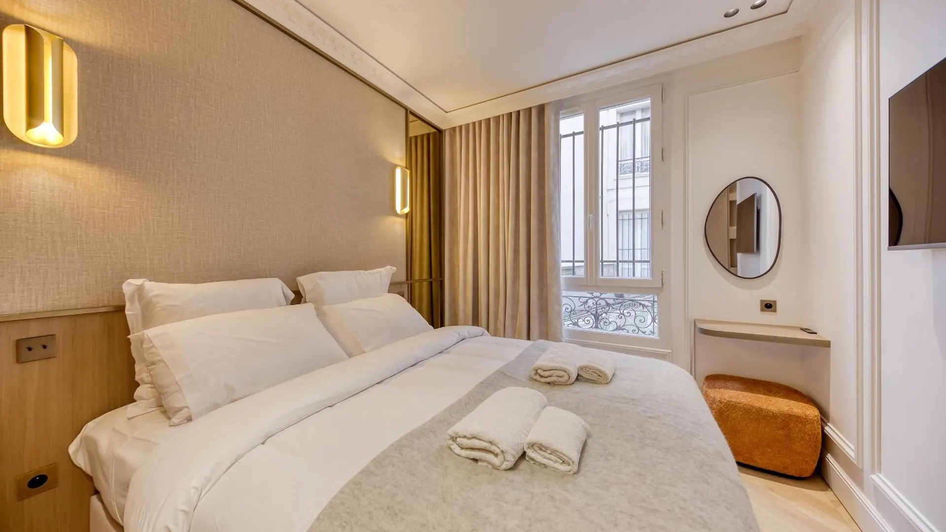 Apartment Prestige L 3ch L 2sdb L Clim L Louvre Paris